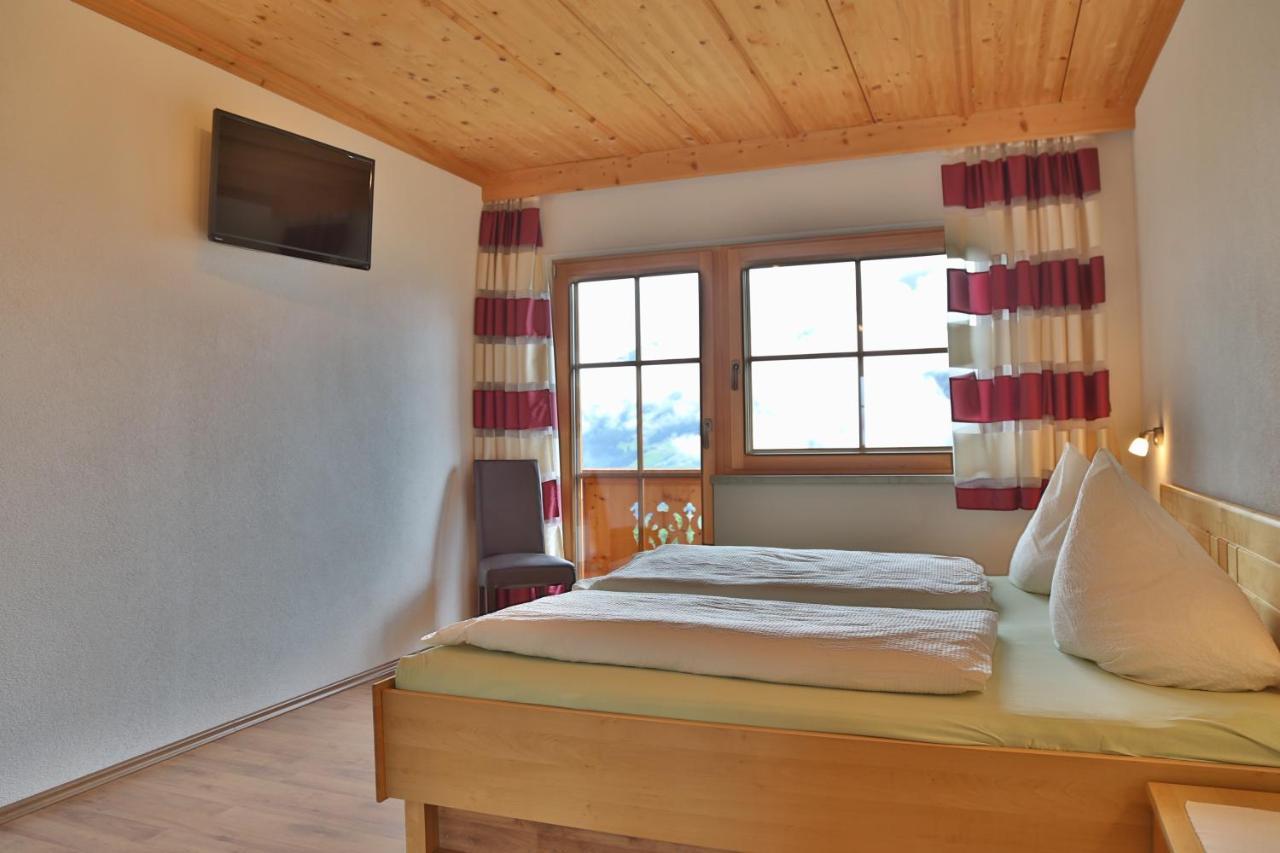 Haus Burbach Appartement Zellberg Buitenkant foto